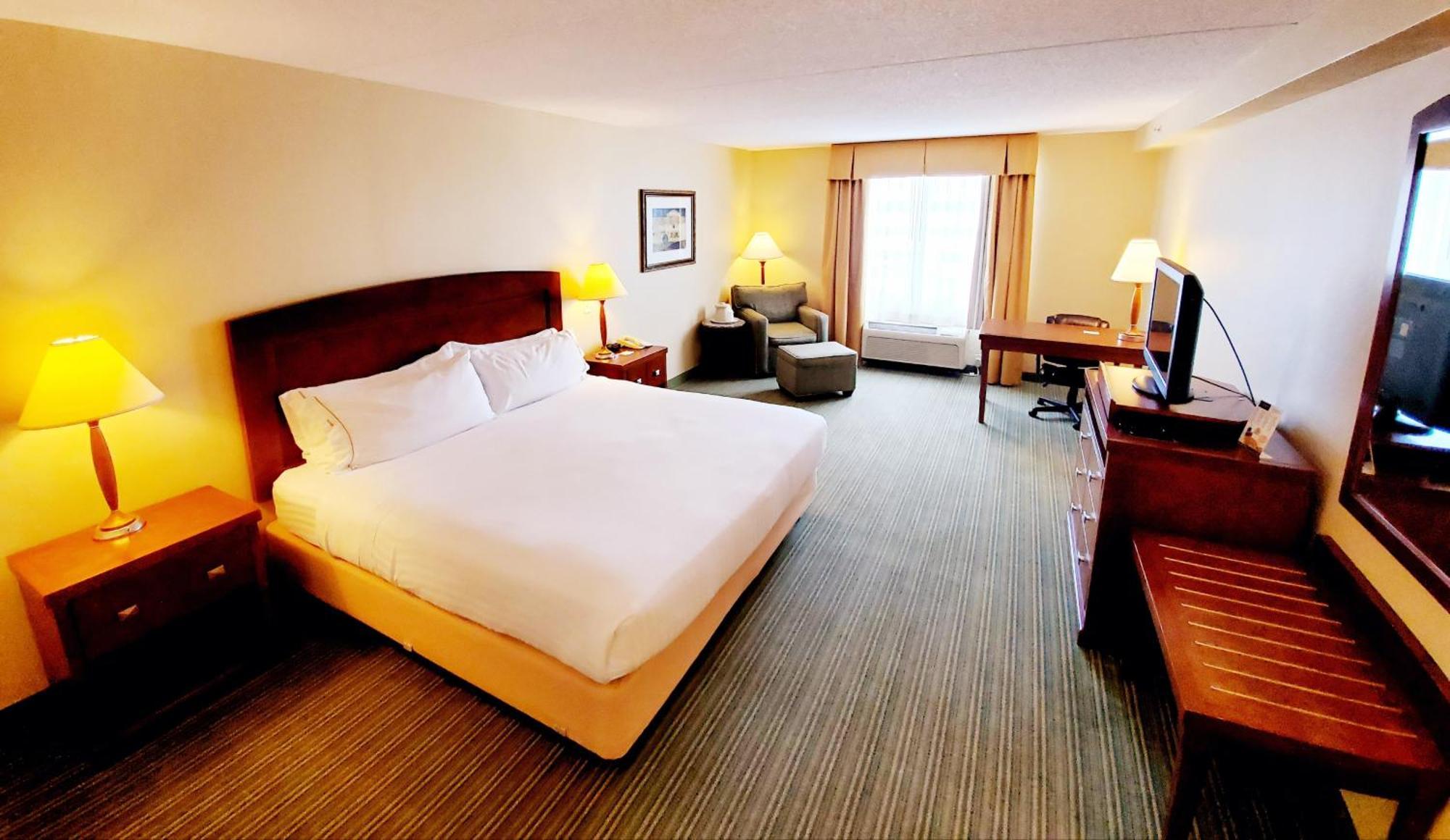 Standard King Room