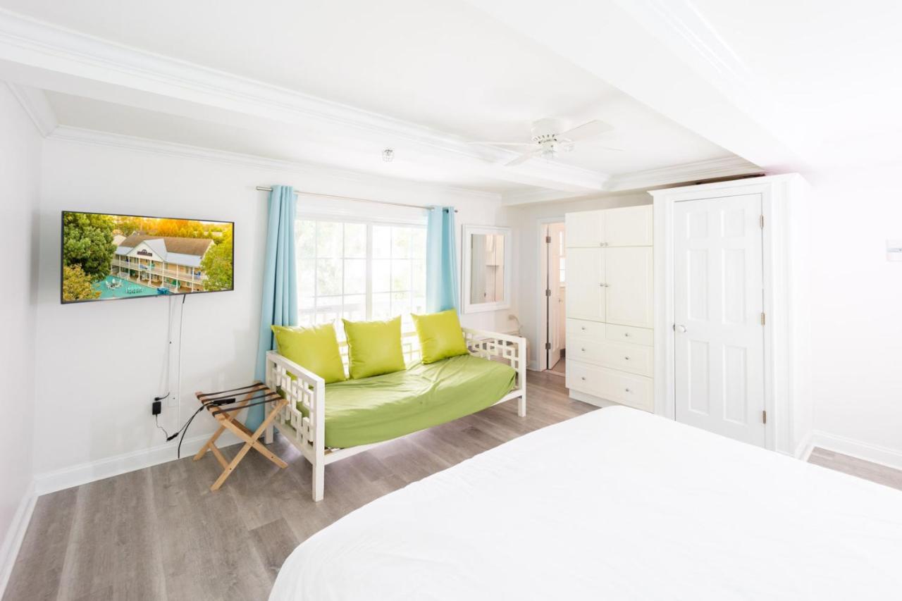 Deluxe King Studio Pet Friendly
