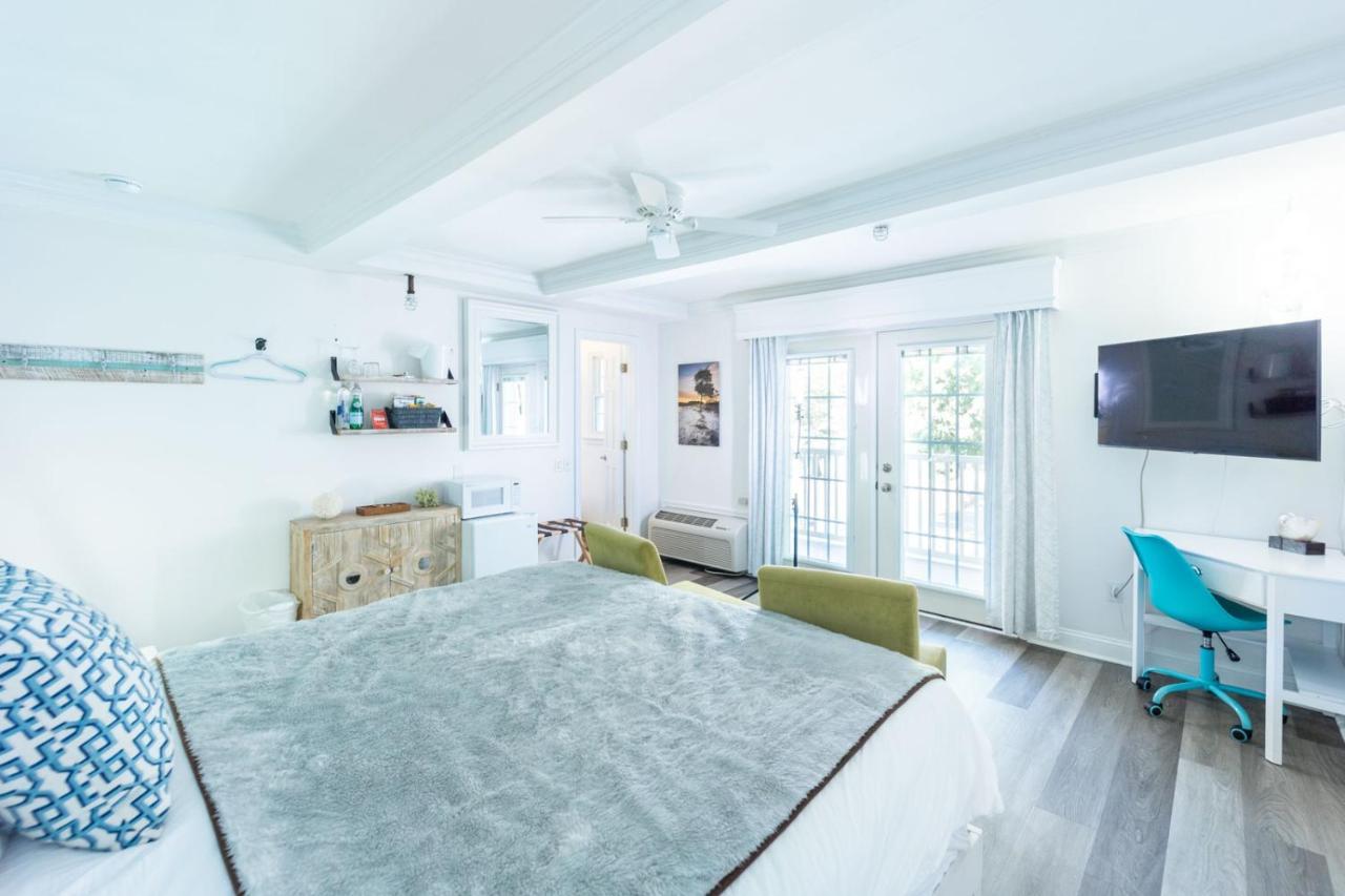 King Room Balcony Pet Friendly