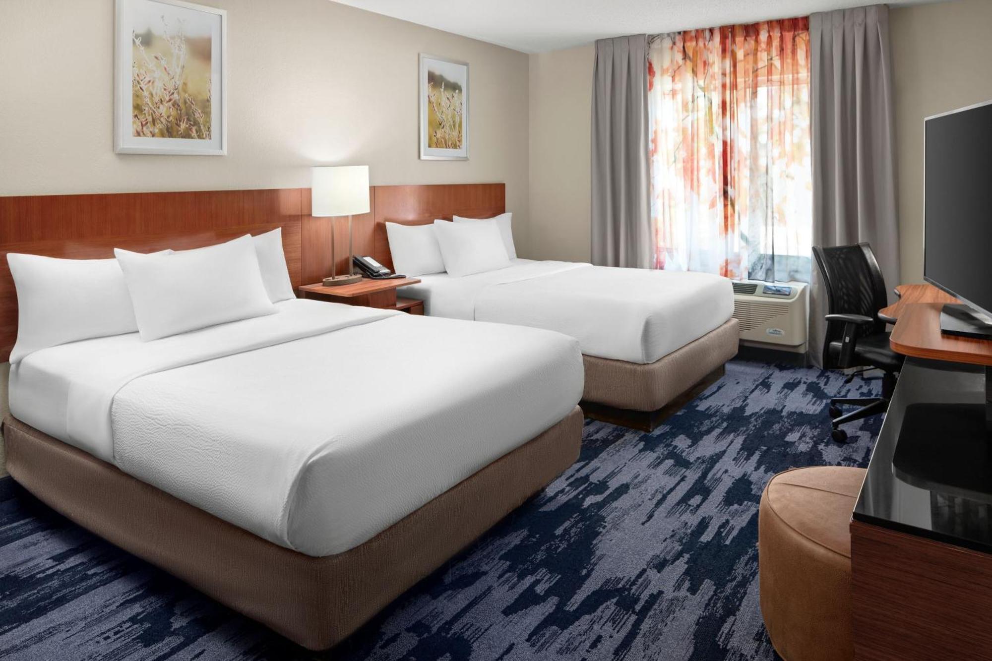 Standard Queen Room Two Queen Beds