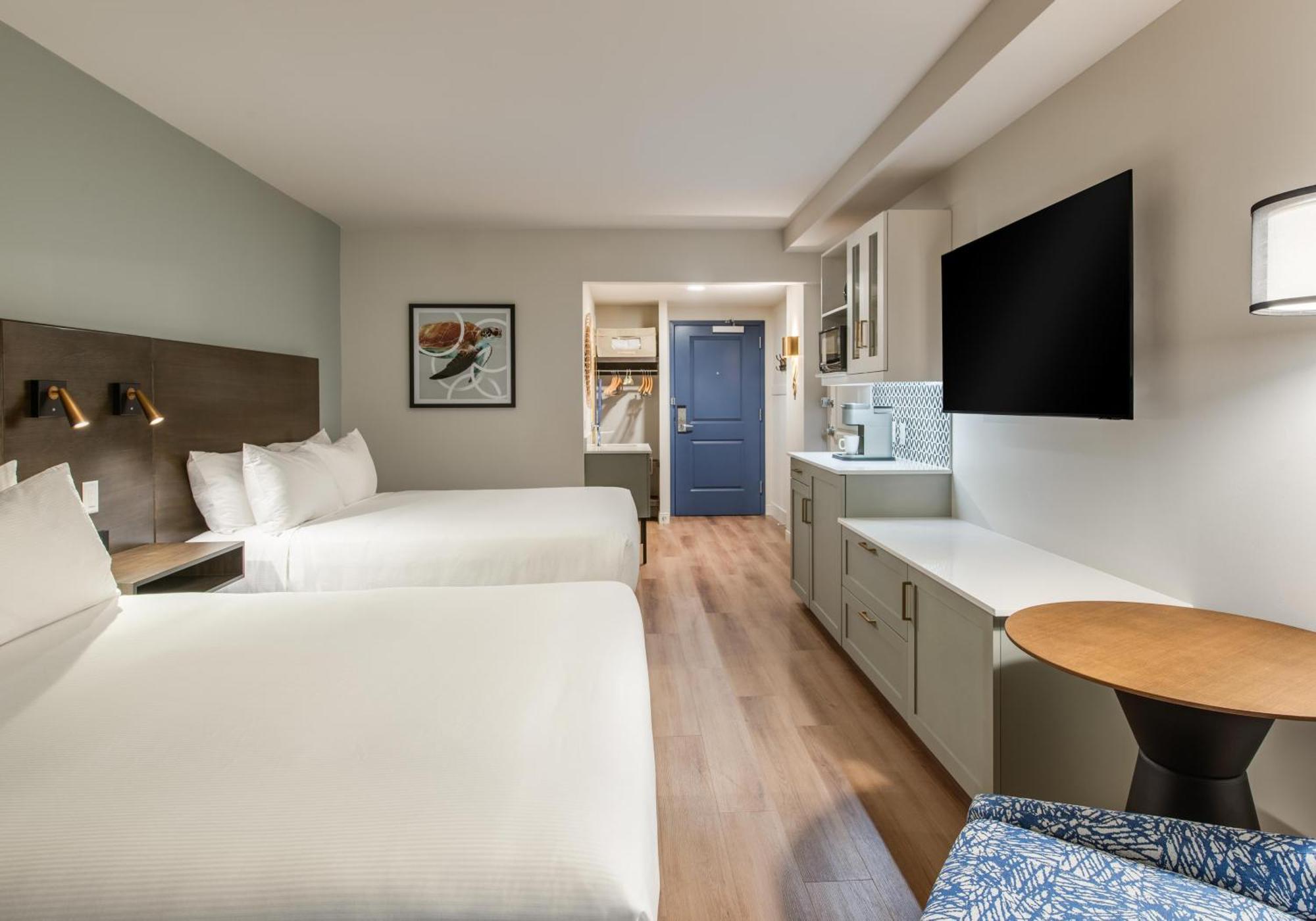 Queen Room Two Queen Beds