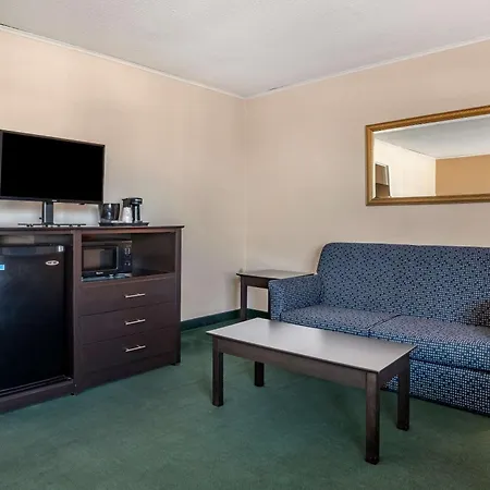 Rodeway Inn & Suites Rehoboth Beach-2