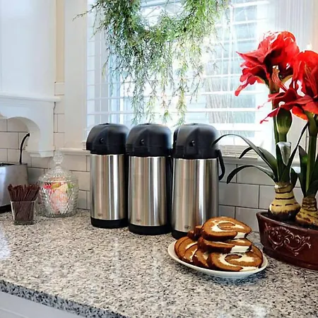 Rehoboth Guest House (Adults Only)-3