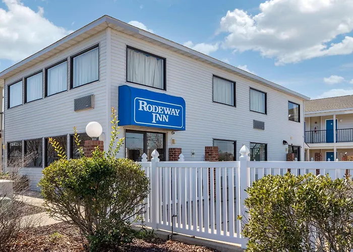 Rodeway Inn & Suites Rehoboth Beach